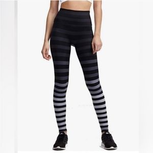 K-DEER Jody black grey stripe ombre legging. Sz small